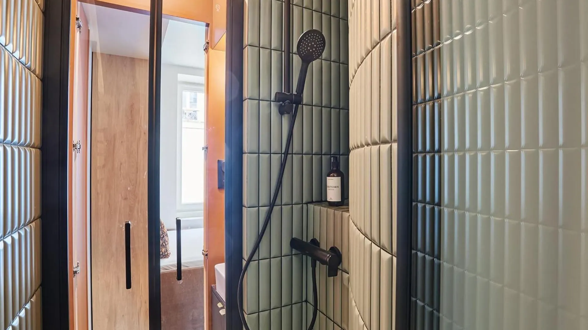 Apartment Superb Studio Tour Eiffel Champ De Mars Paris France